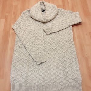 H&M Sweater - New - XS